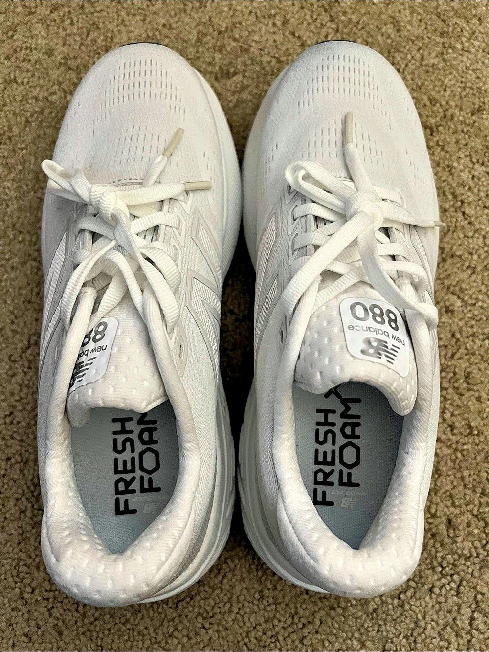 New Balance Fresh Foam X 880v13 Athletic Shoes White & Black Women's US Size 7